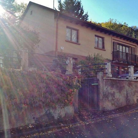 Chambres D'Hotes Et Gite Chez Martine Barr Bagian luar foto