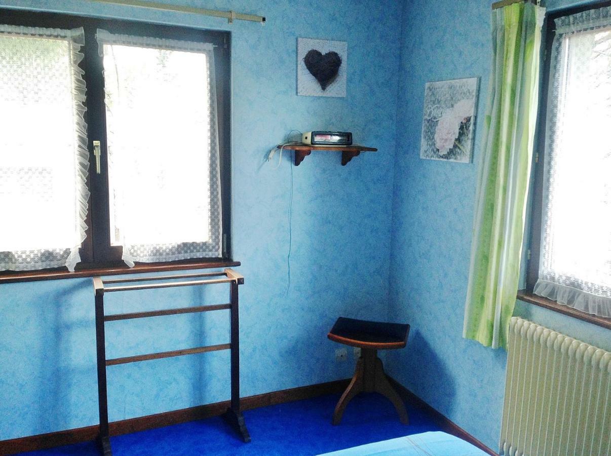 Chambres D'Hotes Et Gite Chez Martine Barr Bagian luar foto